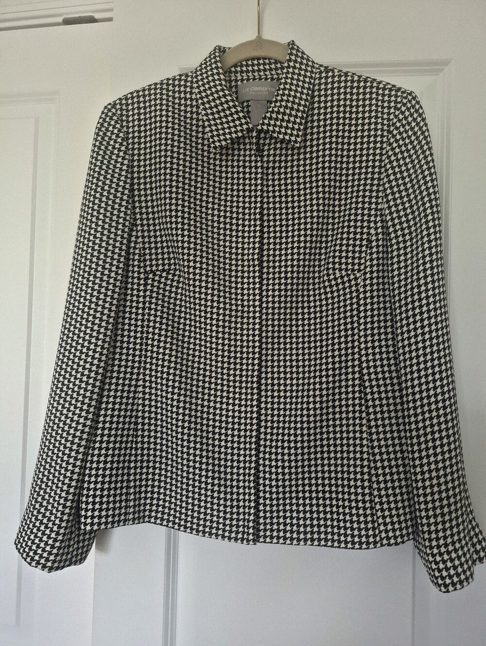 Liz Claiborne Black and White Houndstooth Lined Blazer
